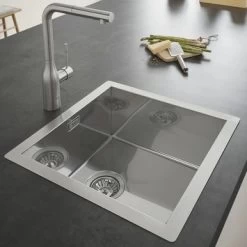 Grohe Colours Keukenkraan Essence New RVS Met Uittrekbare Mousseur -Gamma Badkamer Winkel 123 134