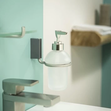 Tiger Zeepdispenser Cliqit Hangend Donkergrijs RVS Tiger Zeepdispenser Cliqit Hangend Donkergrijs RVS -Gamma Badkamer Winkel 123 1364