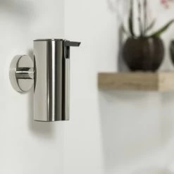 Tiger Zeepdispenser Boston Hangend Glanzend RVS 4 Tiger Zeepdispenser Boston Hangend Glanzend RVS -Gamma Badkamer Winkel 123 3285