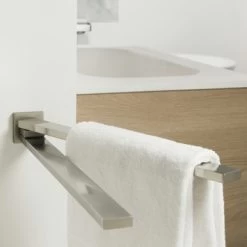 Tiger Handdoekrek Items Met Draaibare Armen RVS -Gamma Badkamer Winkel 123 3716