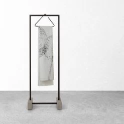 Sealskin Douchegordijn Flow 180x200cm Zwart/wit 9 Sealskin Douchegordijn Flow 180x200cm Zwart/wit -Gamma Badkamer Winkel 123 6347